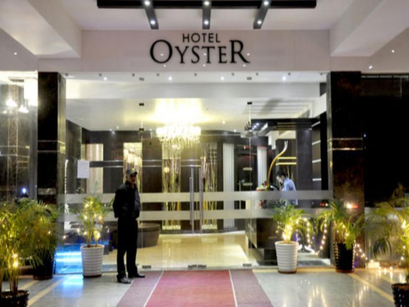 Hotel Oyster Chandīgarh Exterior foto