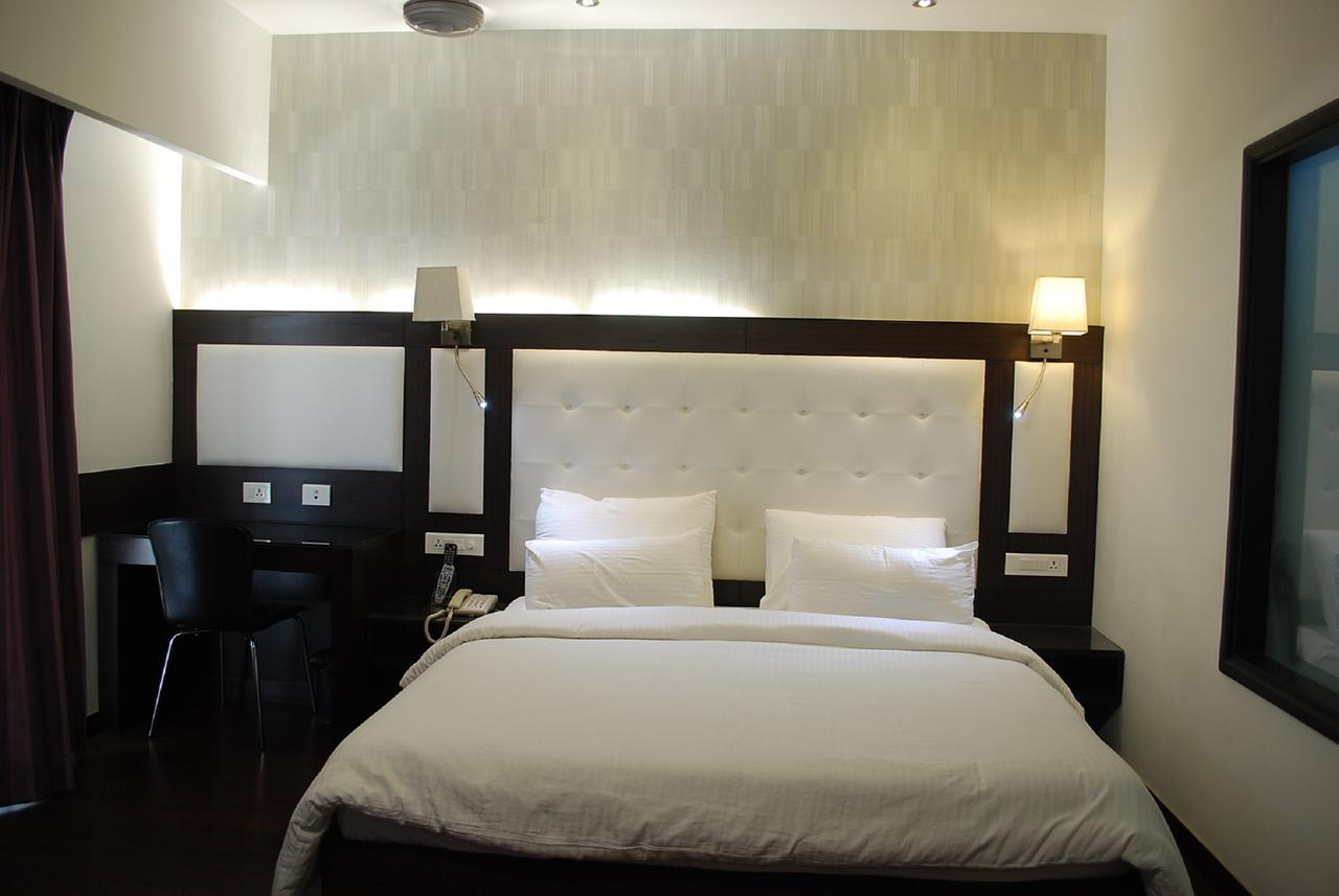 Hotel Oyster Chandīgarh Habitación foto
